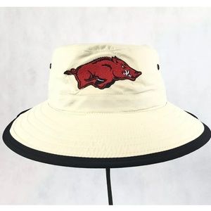Arkansas Razorbacks S/M NWT Watership Hat